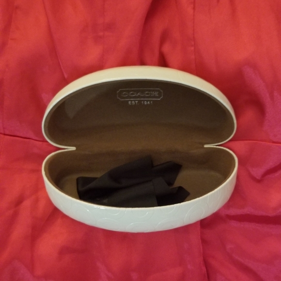 Coach Hardshell Glasses Case and Cloth - Picture 2 of 14